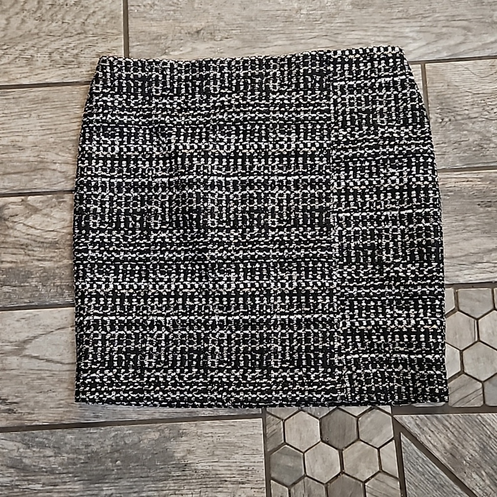 Express Knit Skirt Large